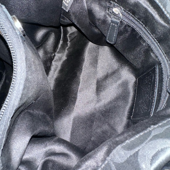 COACH Ashley Signature Carryall Shoulder Bag -GUC - Picture 8 of 15